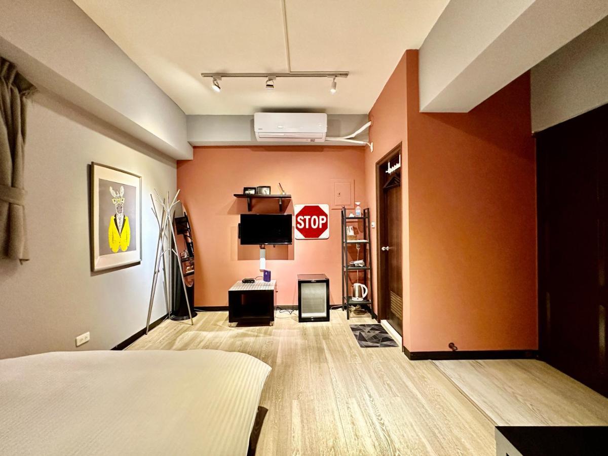 御旅 Inn Tchaj-čung Exteriér fotografie