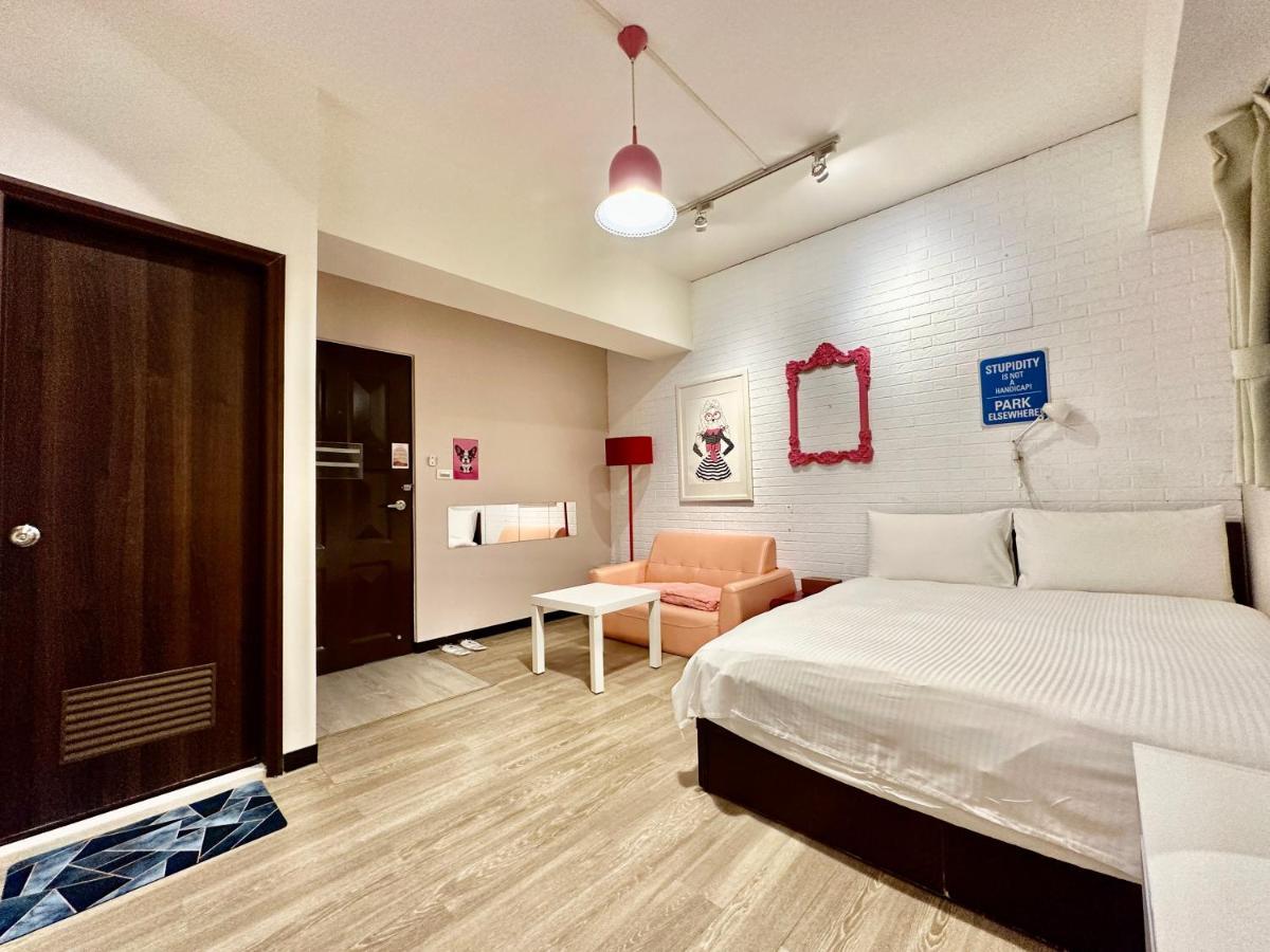 御旅 Inn Tchaj-čung Exteriér fotografie