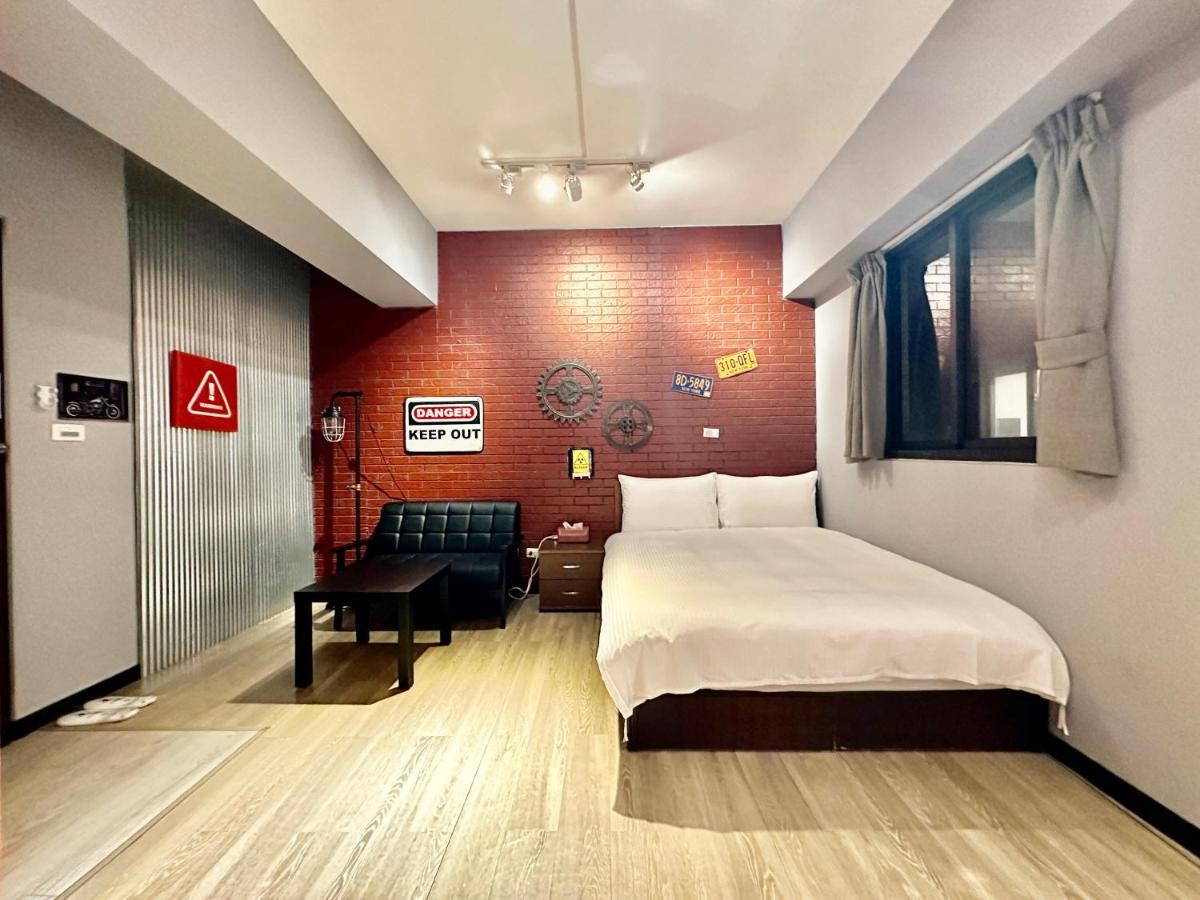 御旅 Inn Tchaj-čung Exteriér fotografie