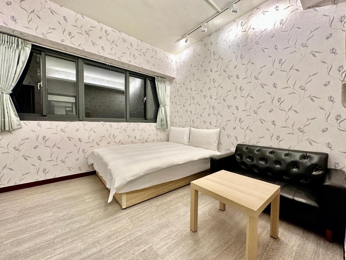 御旅 Inn Tchaj-čung Exteriér fotografie